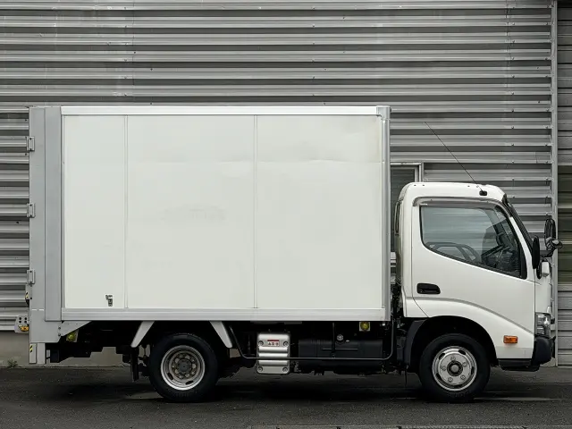 トヨタ ダイナ 2RG-XZU605(2WD)の写真4