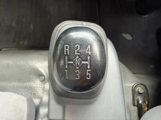 いすゞ エルフ TKG-NNR85AN(2WD)の写真20