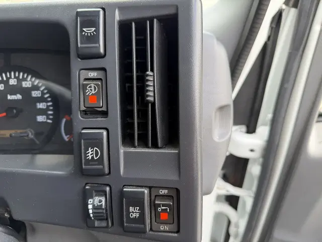 いすゞ エルフ TKG-NNR85AN(2WD)の写真39