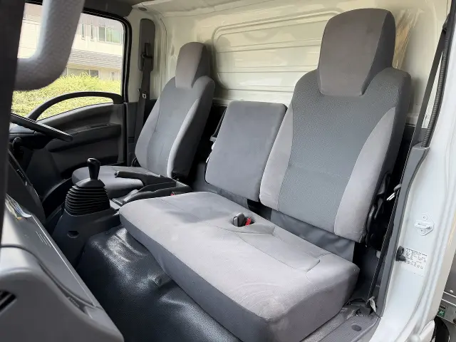 いすゞ エルフ TKG-NNR85AN(2WD)の写真44