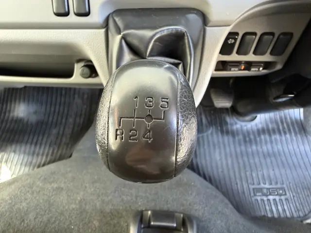 三菱 キャンター TPG-FEA50(2WD)の写真20