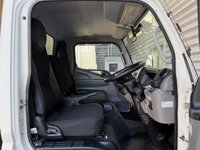 三菱 キャンター TPG-FEA50(2WD)の写真36