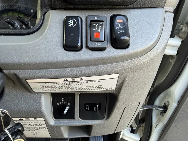 三菱 キャンター TPG-FEA50(2WD)の写真38