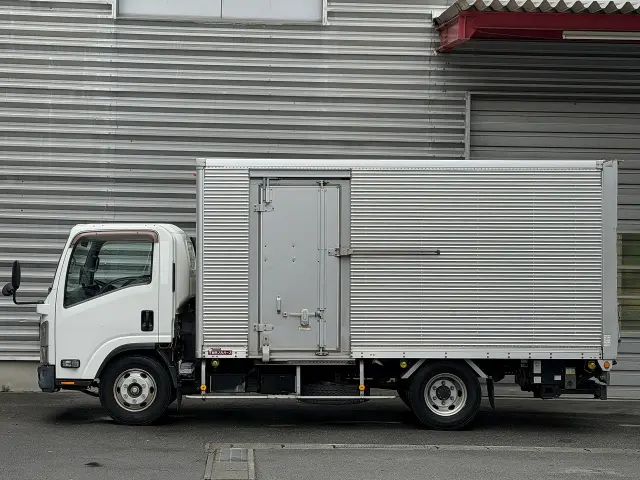 いすゞ エルフ TPG-NPR85YN(2WD)の写真2