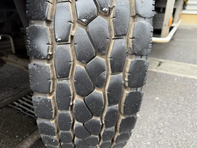 いすゞ エルフ TPG-NPR85YN(2WD)の写真14