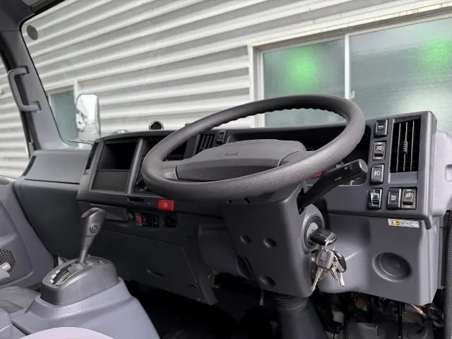 いすゞ エルフ TPG-NPR85YN(2WD)の写真17