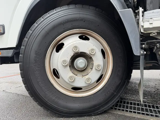 いすゞ エルフ TPG-NPR85YN(2WD)の写真37