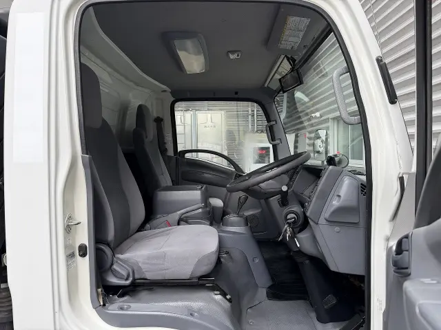 いすゞ エルフ TPG-NPR85YN(2WD)の写真39