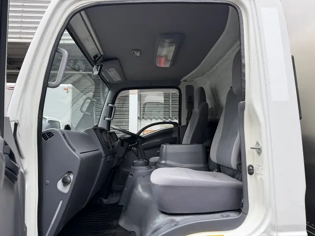 いすゞ エルフ TPG-NPR85YN(2WD)の写真45