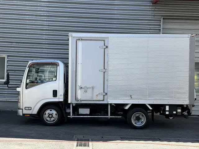 いすゞ エルフ SKG-NLR85N(2WD)の写真2