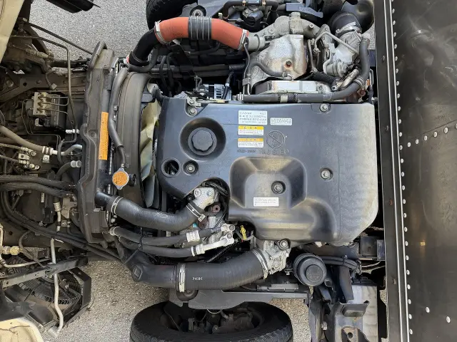 いすゞ エルフ SKG-NLR85N(2WD)の写真8