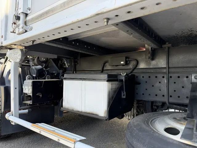 いすゞ エルフ SKG-NLR85N(2WD)の写真11