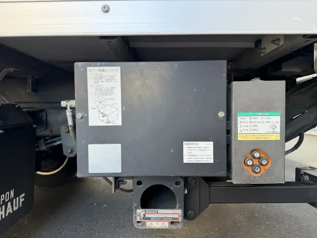 いすゞ エルフ SKG-NLR85N(2WD)の写真12