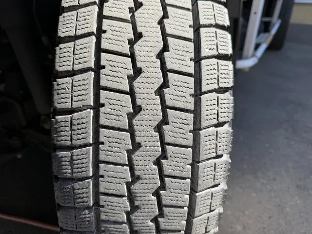 いすゞ エルフ SKG-NLR85N(2WD)の写真14