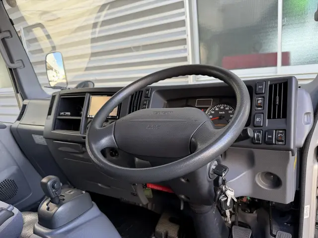 いすゞ エルフ SKG-NLR85N(2WD)の写真17