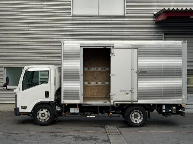 いすゞ エルフ TPG-NPR85YN(2WD)の写真3