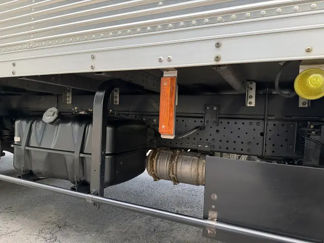 いすゞ エルフ TPG-NPR85YN(2WD)の写真13