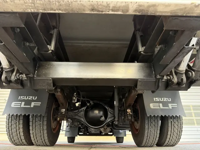 いすゞ エルフ TPG-NPR85YN(2WD)の写真14
