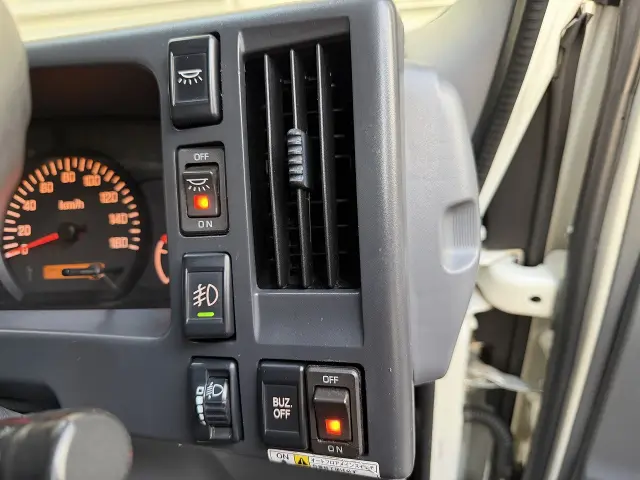 いすゞ エルフ TPG-NPR85YN(2WD)の写真40
