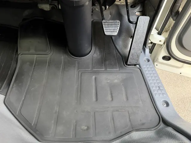 いすゞ エルフ TPG-NPR85YN(2WD)の写真43