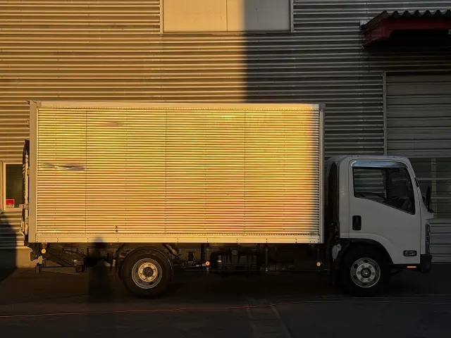 いすゞ エルフ TPG-NPR85YN(2WD)の写真3