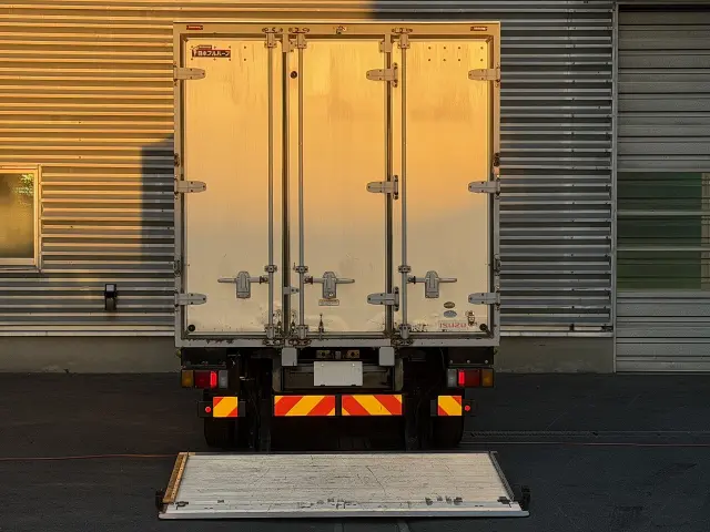 いすゞ エルフ TPG-NPR85YN(2WD)の写真5