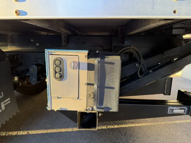 いすゞ エルフ TPG-NPR85YN(2WD)の写真12