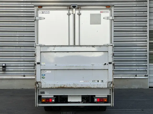 三菱 キャンター 2RG-FBA20(2WD)の写真5
