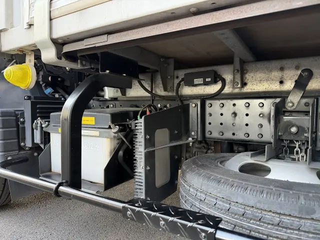 三菱 キャンター 2RG-FBA20(2WD)の写真10