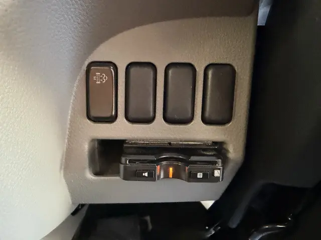 三菱 キャンター 2RG-FBA20(2WD)の写真40