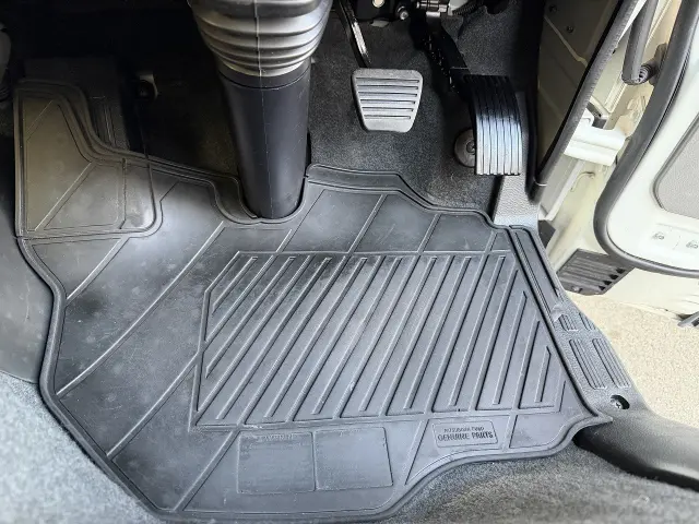 三菱 キャンター 2RG-FBA20(2WD)の写真42