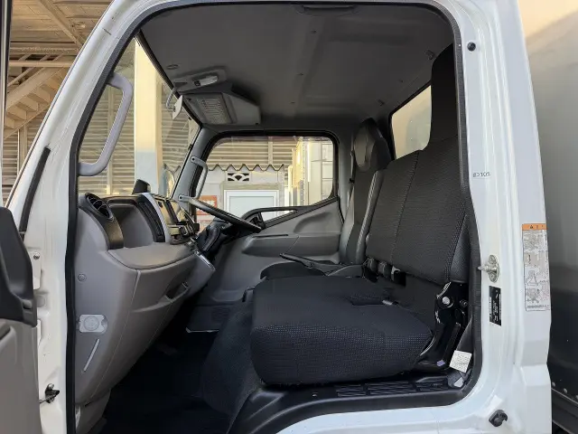 三菱 キャンター 2RG-FBA20(2WD)の写真43