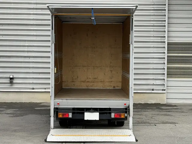 トヨタ ダイナ 2RG-XZC605(2WD)の写真5