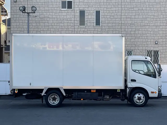トヨタ ダイナ TKG-XZU695(4WD)の写真4