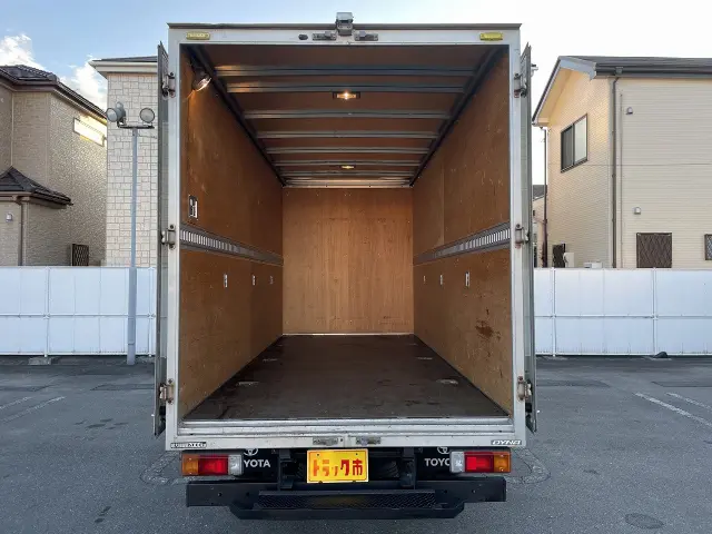 トヨタ ダイナ TKG-XZU695(4WD)の写真5
