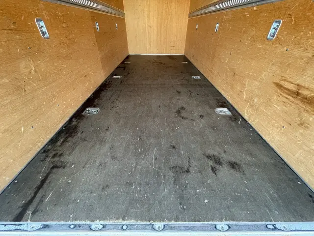 トヨタ ダイナ TKG-XZU695(4WD)の写真8