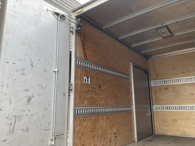 トヨタ ダイナ 2RG-XZC605(2WD)の写真24