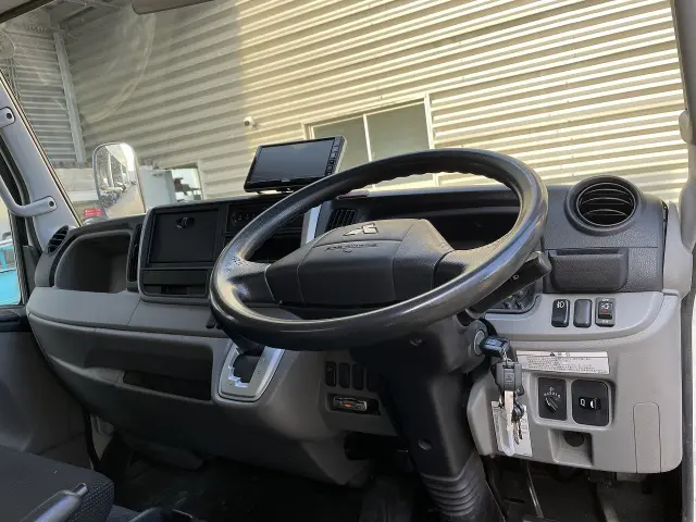 三菱 キャンター TPG-FDA00(4WD)の写真15