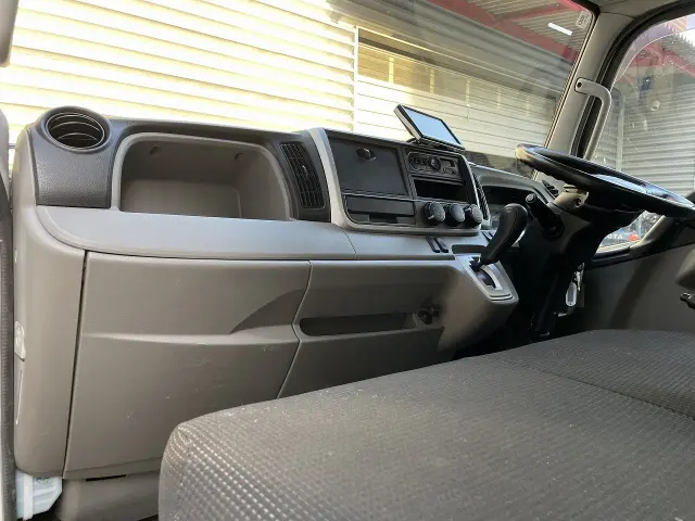 三菱 キャンター TPG-FDA00(4WD)の写真19