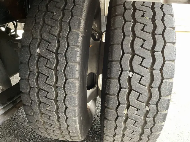 いすゞ エルフ TRG-NLR85AN(2WD)の写真13