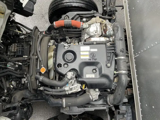 いすゞ エルフ TRG-NKR85N(2WD)の写真6