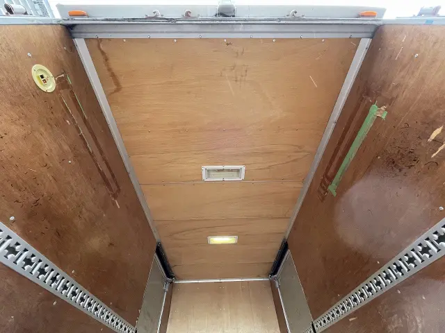 いすゞ エルフ TRG-NKR85N(2WD)の写真26