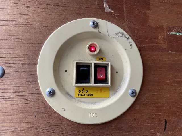 いすゞ エルフ TRG-NKR85N(2WD)の写真28