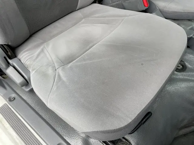 いすゞ エルフ TRG-NKR85N(2WD)の写真37