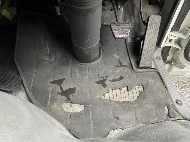 いすゞ エルフ TRG-NKR85N(2WD)の写真40