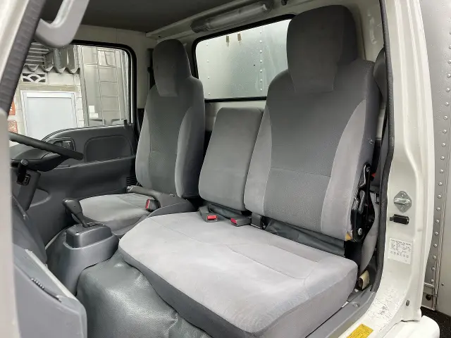 いすゞ エルフ TRG-NKR85N(2WD)の写真42