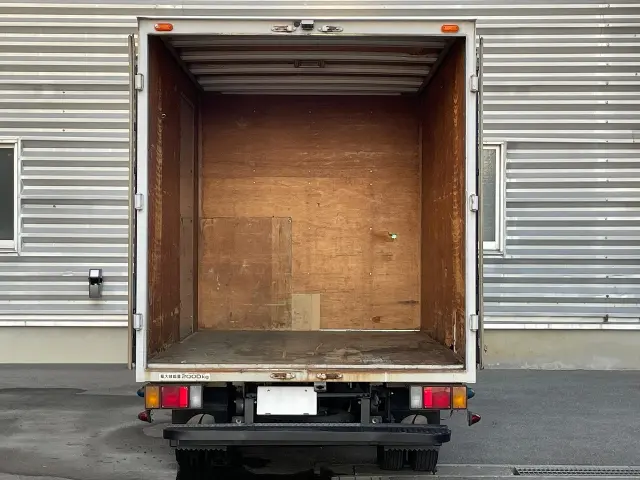 いすゞ エルフ TKG-NJR85AN(2WD)の写真5