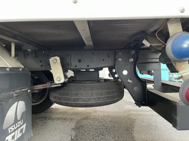 いすゞ エルフ TKG-NJR85AN(2WD)の写真10