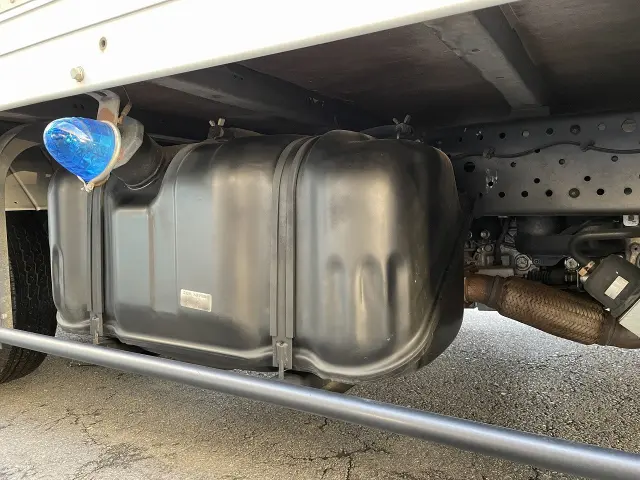 いすゞ エルフ TKG-NJR85AN(2WD)の写真11