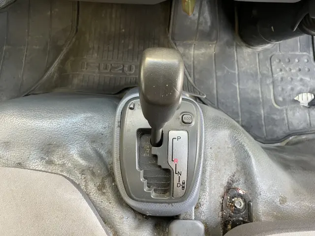 いすゞ エルフ TKG-NJR85AN(2WD)の写真18